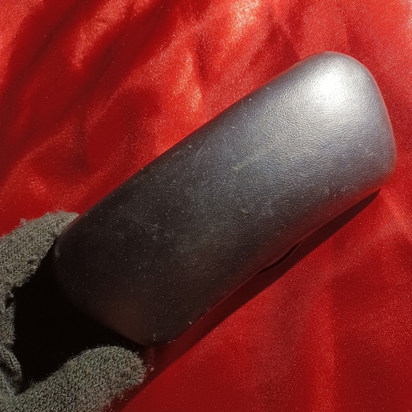 Vintage vogue black hard eyeglass glasses case - Picture 6 of 6